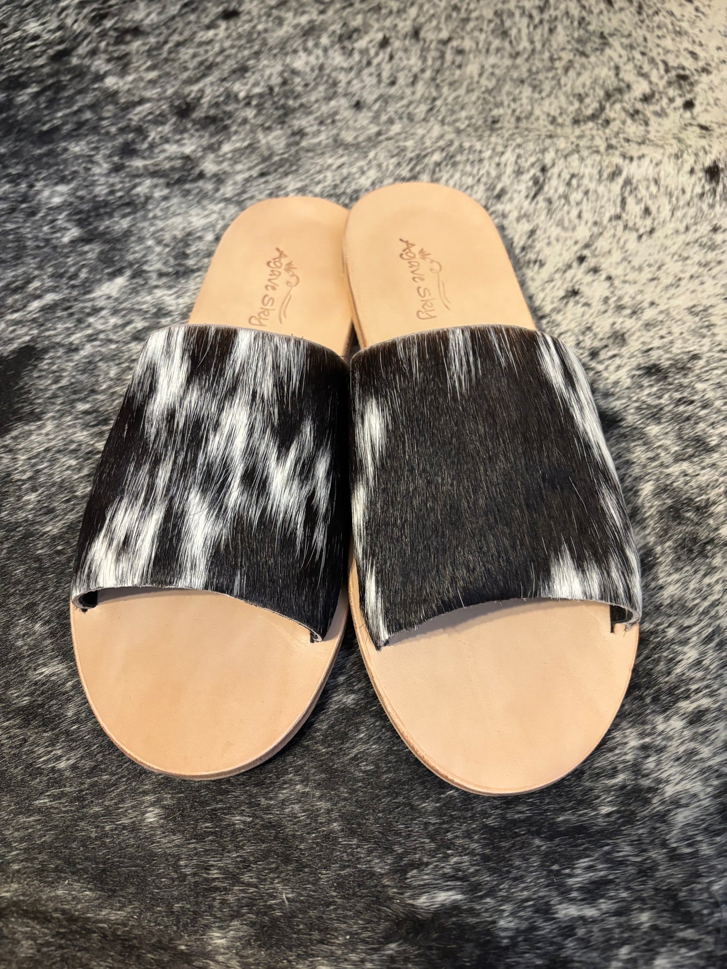 Nadia Cowhide Slides - Size 11