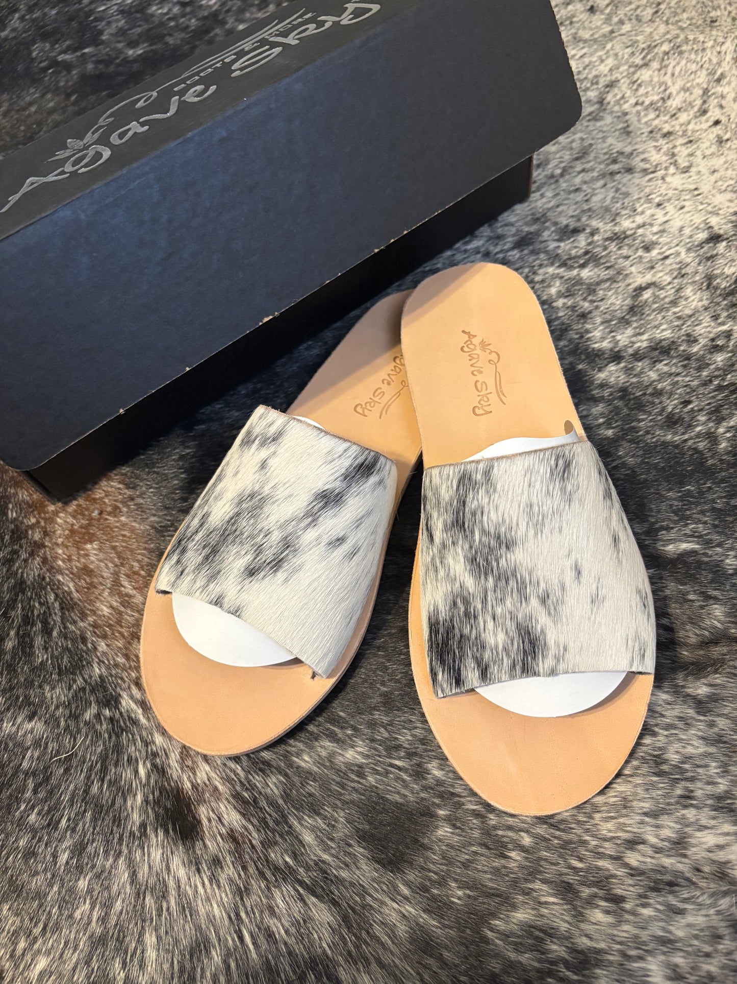 Nadia Cowhide Slides - Size 9 (A)