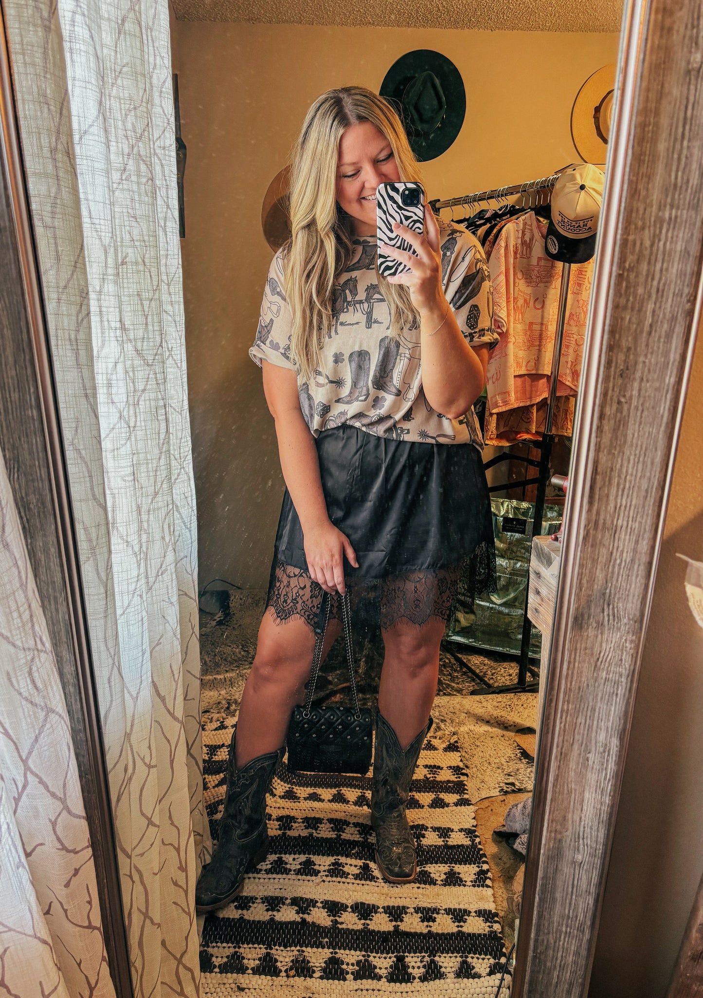 Lace Extendy Skort Black